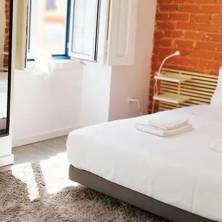 View With Rooftop Apartman Lisboa