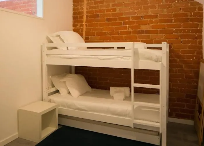 View With Rooftop * Lissabon