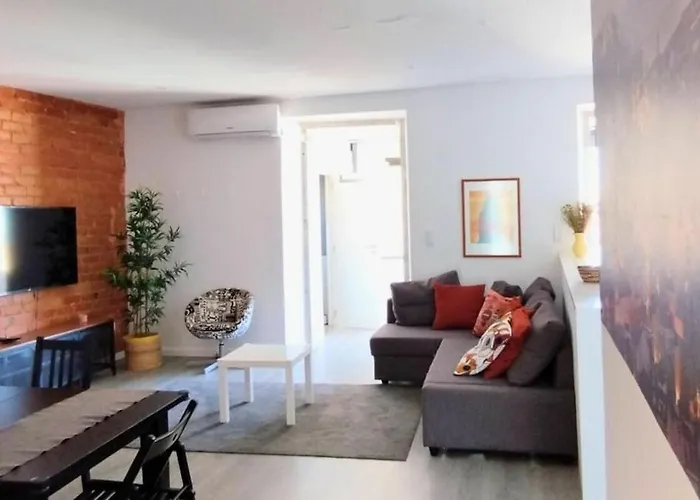 View With Rooftop * Lisboa